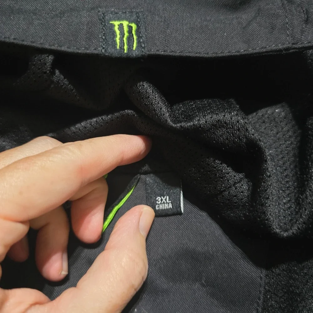 Monster Energy Windbreaker Jacket Mens 3XL Black Grey Hooded Mesh Lined Full Zip